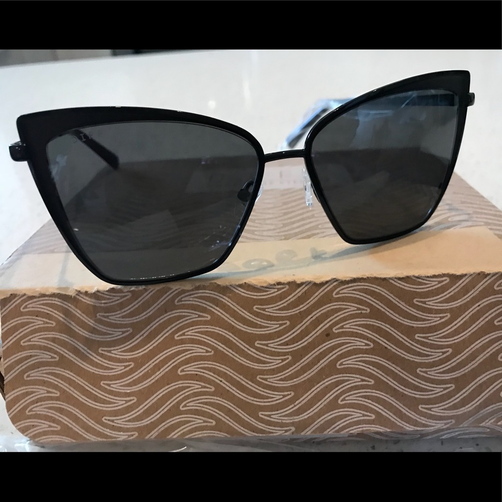 Diff BECKY SUNGLASSES